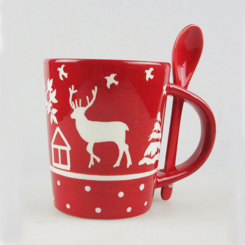 Wholesale Christmas Reindeer Ceramic Mug With Spoon Supplier