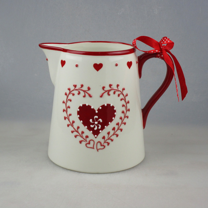 Wholesale Valentine Ceramic Heart Design Jug With Ribbon Factory