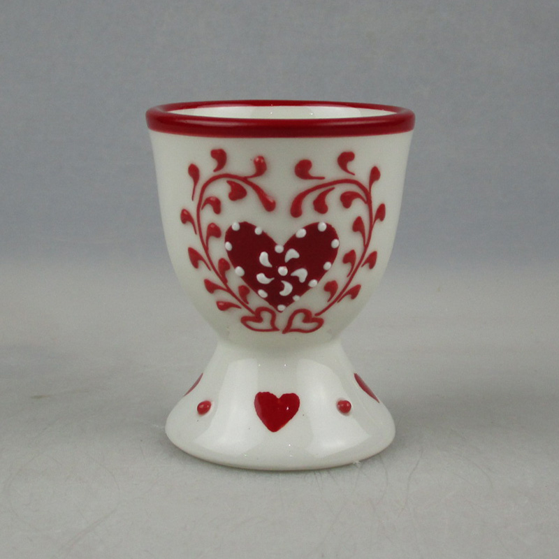 Wholesale Valentine Ceramic Heart Design Egg Cup Factory