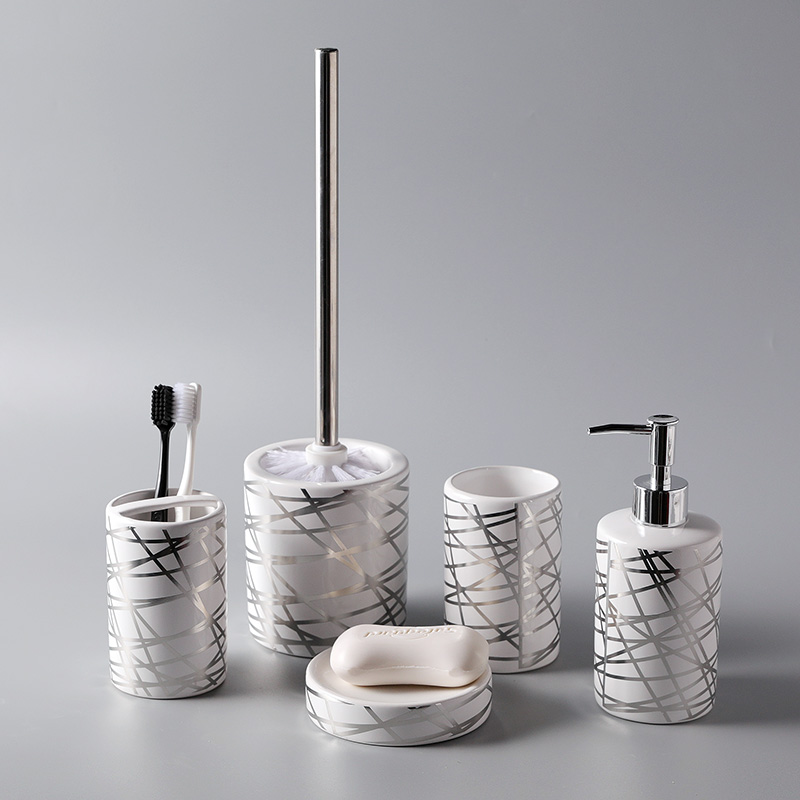 Wholesale Ceramic Bathroom Accessories Set 5 Decal Silver Line